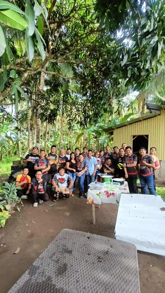 Club i Team Davao Charity Ride-riders-lunch-native-chicken-tinola
